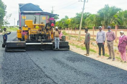 ಕೊನೆಗೂ ಹದಗೆಟ್ಟ ತೊರನಹಳ್ಳಿ ರಸ್ತೆಗೆ ಡಾಂಬರೀಕರಣ