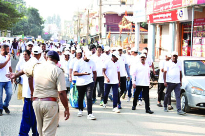 ಕ್ಯಾನ್ಸರ್‍ನ್ನು ಪ್ರಾರಂಭದಲ್ಲೇ ಗುರುತಿಸಿ ಚಿವುಟಿ ಹಾಕಬೇಕು ಜಿಲ್ಲಾಧಿಕಾರಿ ಪಿ.ಎನ್.ರವೀಂದ್ರ ಹೇಳಿಕೆ