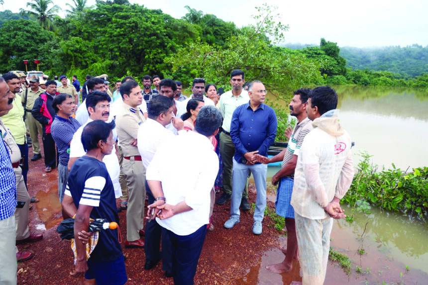 ನೆರೆ ಹಾನಿ ಪ್ರದೇಶಕ್ಕೆ ಸಚಿವ ಗುಂಡೂರಾವ್ ಭೇಟಿ