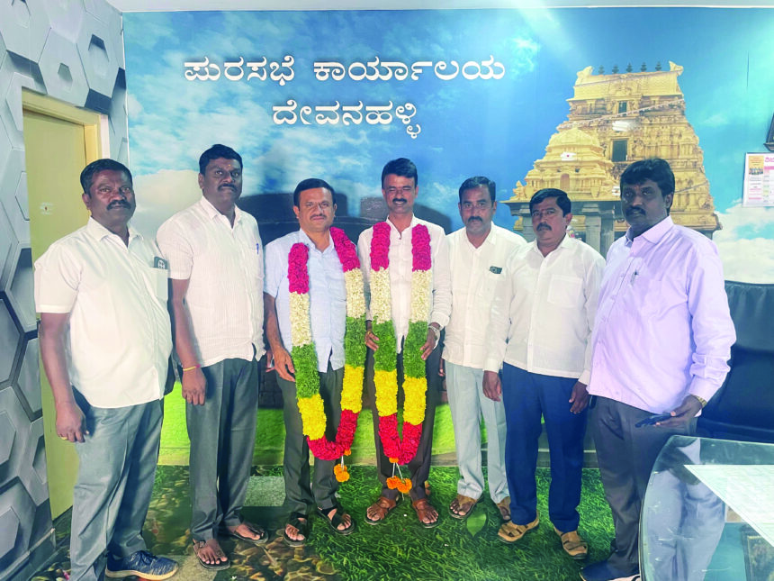 ನಿಷ್ಠಾವಂತ ಕಾರ್ಯಕರ್ತರ ಶ್ರಮಕ್ಕೆ ಕಾಂಗ್ರೆಸ್ ಪಕ್ಷ ಮುನಿಕೃಷ್ಣ ಅವರಿಗೆ ಪುರಸಭೆ ಅಧ್ಯಕ್ಷ ಸ್ಥಾನದ ಗರಿ