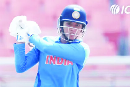 ʼಆಸೀಸ್ ವಿರುದ್ಧ ಬಿರುಸಿನ ಶತಕ ಬಾರಿಸಿದ ಸ್ಮ್ರತಿ ಮಂದಾನʼ