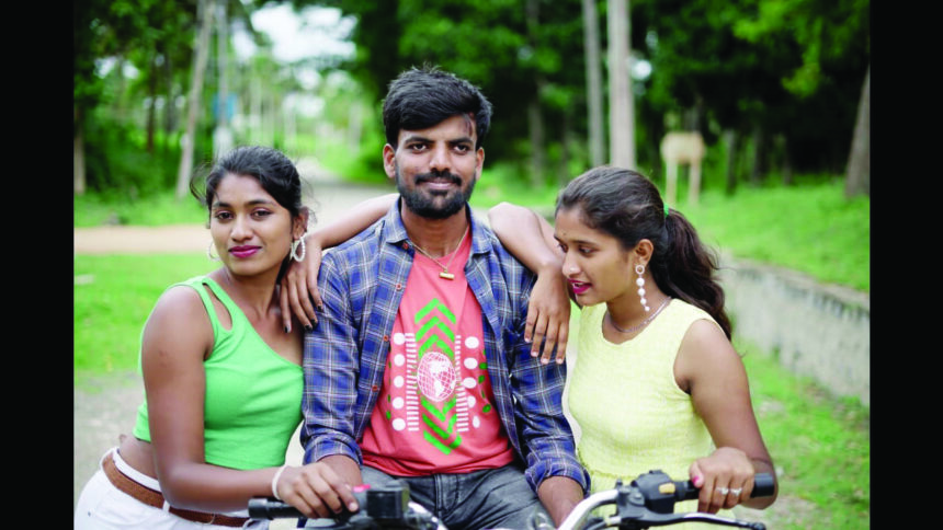 “ಅಂಬಿ ಅಭಿಮಾನಿಯ ಚಿತ್ರ ಗಜೇಂದ್ರ ಕೇರಾಫ್ ದೊಡ್ಡರಸಿನ ಕೆರೆ”