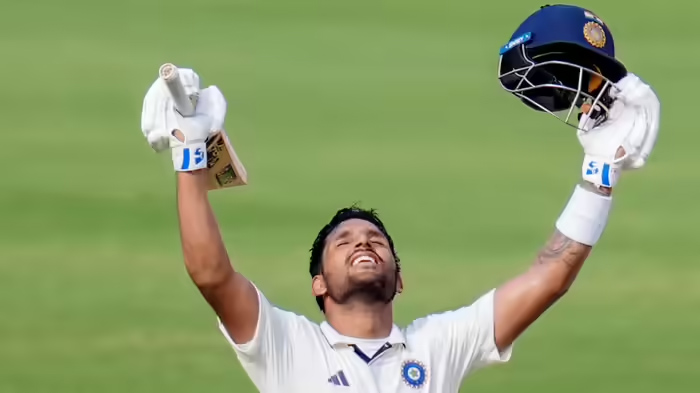 ಚೊಚ್ಚಲ ಶತಕದಲ್ಲೇ ಧೋನಿ, ಫಾರೂಕ್ ಸಾಲಿಗೆ ಸೇರಿದ ಧ್ರುವ್ ಜ್ಯುರೆಲ್!