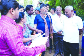 “ಲಾಲ್‌ಬಾಗ್‌ನಲ್ಲಿ ಸುರಂಗ ಮಾರ್ಗ ನಿರ್ಮಾಣ ವಿಚಾರ ತೇಜಸ್ವಿ ಕಾಲಿ ಟ್ರಂಕ್”