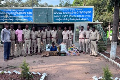 “ಗಂಧದ ಮರದ ತುಂಡುಗಳು ವಶಕ್ಕೆ”