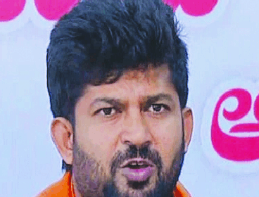 “ಬಾಲಕಿ ಅತ್ಯಾಚಾರ ಪ್ರಕರಣ ಧ್ವನಿ ಎತ್ತದ ಸರ್ಕಾರದ ವಿರುದ್ಧ ಪ್ರತಾಪ್‌ಸಿಂಹ ವಾಗ್ದಾಳಿ”