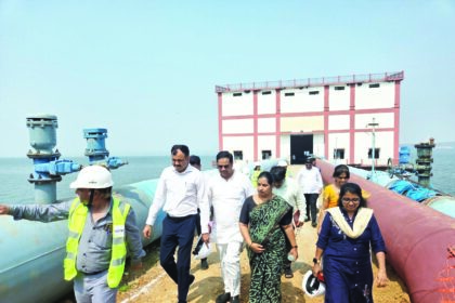 “ಅಮ್ಮಿನಬಾವಿ ಶುದ್ಧ ಕುಡಿಯುವ ನೀರಿನ ಘಟಕ ಹಾಗೂ ಪೈಪಲೈನ್ ಜೋಡಣೆಯ ಕಾಮಗಾರಿ ವೀಕ್ಷಣೆ”