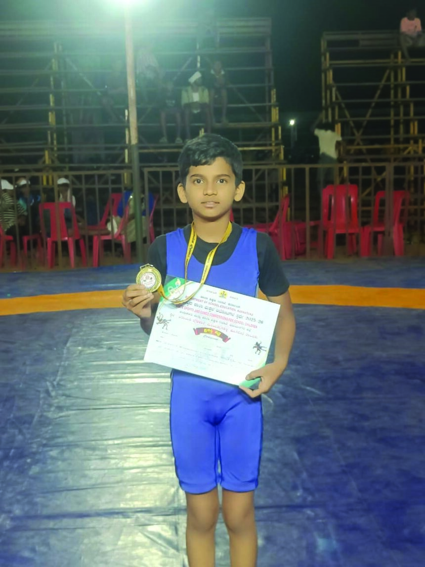 “ಸೋಸಲೆ ಸರ್ಕಾರಿ ಆದರ್ಶ ಶಾಲೆಯ ವಿದ್ಯಾರ್ಥಿನಿಗೆ ರಾಷ್ಟ್ರಮಟ್ಟಕ್ಕೆ ಆಯ್ಕೆ”