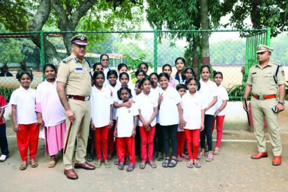 “ಮಾಸಿಕ ಆಯುಕ್ತರ ಕವಾಯಿತ್‌ನಲ್ಲಿ ಅನಾಥ ಮಕ್ಕಳು ಭಾಗಿ”