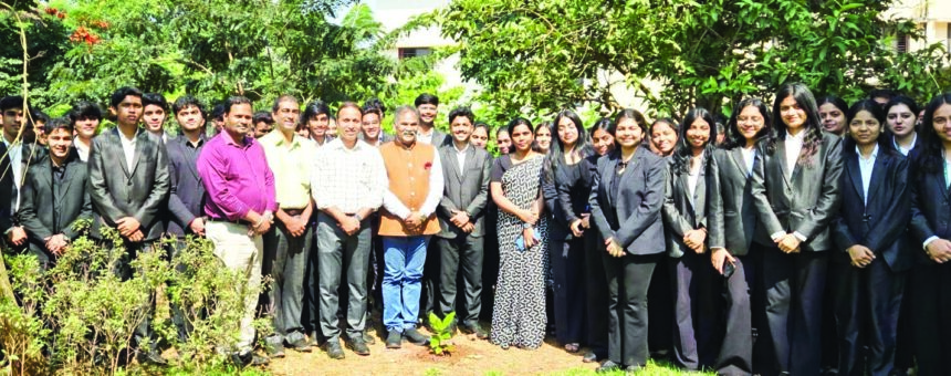 “ಹೊಸ ದೃಷ್ಟಿಕೋನದೊಂದಿಗೆ ಯಶಸ್ಸು ಸಾಧಿಸಿ”