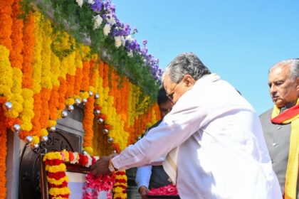 “ರಾಜ್ಯದಎಲ್ಲಾಕಚೇರಿ, ಅಂಗಡಿ-ಮುAಗಟ್ಟು, ವಾಣಿಜ್ಯೋದ್ಯಮ ಸಂಸ್ಥೆಗಳಲ್ಲಿ ೬೦% ಕನ್ನಡ ಬಳಕೆ ಕಡ್ಡಾಯ”