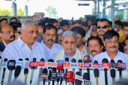 “ಚೊಚ್ಚಲ ವಿಶ್ವಕಪ್‌ಗೆದ್ದು ಬೀಗಿದ ಭಾರತ ಮಹಿಳೆಯರಿಗೆ ಸಿಎಂ, ಡಿಸಿಎಂ ಅಭಿನಂದನೆ”