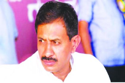 “ನೀನು ಮಂತ್ರಿ ಆಗೇ ಆಗ್ತೀಯಾ” : ಶಾಸಕ ಹೆಚ್.ಸಿ ಬಾಲಕೃಷ್ಣಗೆ ನಾಗಾಧುಗಳಿಂದ ಆಶೀರ್ವಾದ!