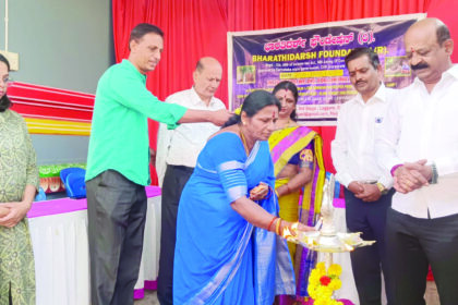 “ಭಾರತಿದರ್ಶ್ ಫೌಂಡೇಶನ್‌ನಿಂದ ಉಚಿತ ದಂತ ಚಿಕಿತ್ಸಾ ಶಿಬಿರ”