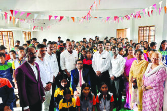 `ಮಕ್ಕಳನ್ನು ಉತ್ತಮ ಪ್ರಜೆಗಳನ್ನಾಗಿ ಬೆಳಸುವುದು ಪೋಷಕರ ಜವಾಬ್ದಾರಿ’