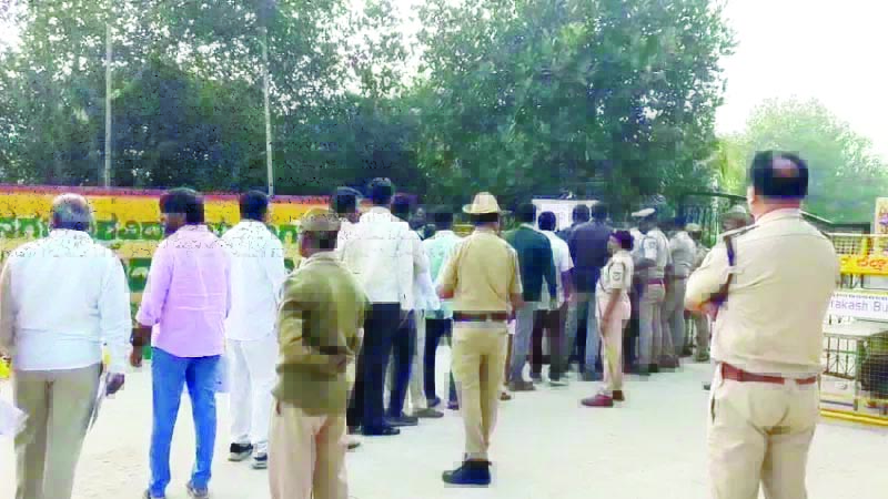 “ಮಾಲೂರು; ಮತ ಎಣಿಕೆ ಕಾರ್ಯ ಆರಂಭ ಕೇಂದ್ರದ ಸುತ್ತ ನಿಷೇಧಾಜ್ಞೆ”
