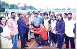 “ಕ್ರೀಡಾ ಚಟುವಟಿಕೆಗಳಲ್ಲಿ ಪಾಲ್ಗೊಳ್ಳಲು ವಿದ್ಯಾರ್ಥಿಗಳಿಗೆ ವಿವಿ ಕುಲಪತಿ ಸಲಹೆ”