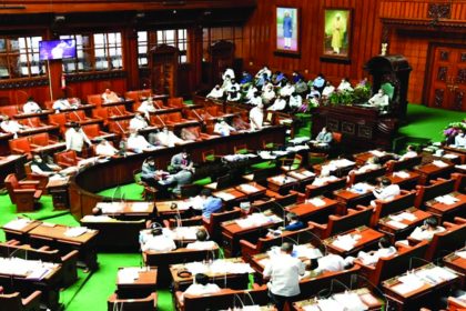 ಆಡಳಿತ-ವಿಪಕ್ಷಗಳ ವಾಕ್ಸಮರಕ್ಕೆ ಸಜ್ಜು,  ನಾಳೆಯಿಂದ ವಿಧಾನಮಂಡಲದ ಅಧಿವೇಶನ ಆರಂಭ