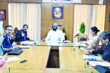 ಕಾಡ್ಗಿಚ್ಚು ನಿಯಂತ್ರಣಕ್ಕೆ ಕಟ್ಟೆಚ್ಚರ ವಹಿಸಲು ಅರಣ್ಯ ಖಾತೆ ಸಚಿವ ಈಶ್ವರ ಖಂಡ್ರೆ ಸೂಚನೆ