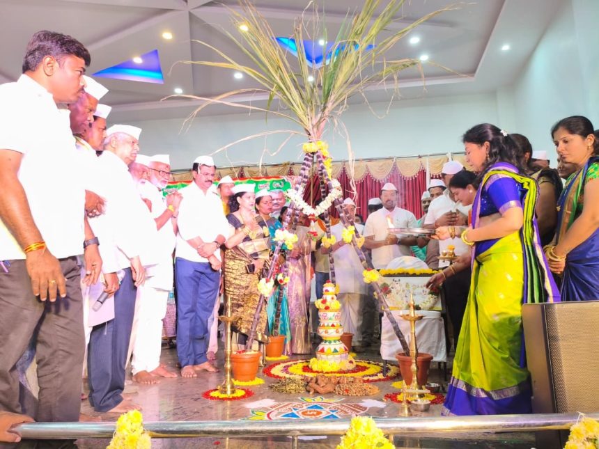 ಕೆಂಗೇರಿಯಲ್ಲಿ ಉತ್ತರ ಕರ್ನಾಟಕ ಗೆಳೆಯರ ಚಾರಿಟೇಬಲ್ ಟ್ರಸ್ಟ್ ವತಿಯಿಂದ ಸಂಕ್ರಾAತಿ ಸಂಜೆ ಕಾರ್ಯಕ್ರಮವನ್ನು ಆಯೋಜಿಸಲಾಗಿತ್ತು ಈ ಸಂದರ್ಭದಲ್ಲಿ ಎಂಎಲ್‌ಸಿ ಟಿ.ಎನ್. ಜವರಾಯಿಗೌಡ, ಅಂಜಿನಪ್ಪ ಎಸ್.ಆರ್., ಮೋಹನ್ ಕುಮಾರ್, ಶಶಿಕುಮಾರ್, ಟ್ರಸ್ಟಿನ ಅಧ್ಯಕ್ಷ ಪ್ರಭಾಕರ್ ಲಾಡ್ ಉಪಸ್ಥಿತರಿದ್ದರು.