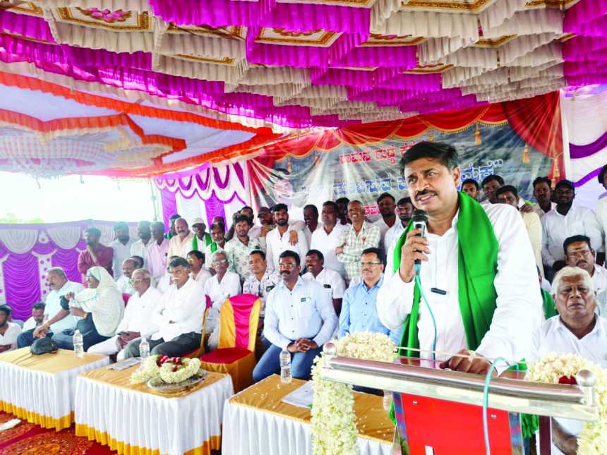 ರಾಮನಗುಡ್ಡ ಕೆರೆಗೆ ನೀರು ತುಂಬಿಸುವ ಯೋಜನೆಗೆ ಶಾಸಕ ಎಂ.ಆರ್.ಮಂಜುನಾಥ್ ಚಾಲನೆ