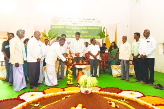 ರಾಗಿ ಖರೀದಿ ಪ್ರಕ್ರಿಯೆಗೆ ಜಿಲ್ಲಾ ಉಸ್ತುವಾರಿ ಸಚಿವ ಡಾ.ಸಿ.ಸುಧಾಕರ್ ಚಾಲನೆ