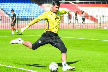 ಕಂಠೀರವ ಕ್ರೀಡಾಂಗಣದಲ್ಲಿ `ಹೈ-ವೋಲ್ಟೇಜ್’ ಫುಟ್ಬಾಲ್ ಫೈಟ್