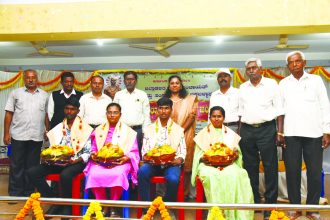 ಸರ್ವಜ್ಞನ ವಚನಗಳು ಒಂದು ವರ್ಗಕ್ಕೆ ಸೀಮಿತವಲ್ಲ: ತಹಸೀಲ್ದಾರ್ ರಶ್ಮಿ