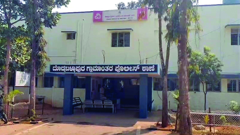 ಹಾಸ್ಟೆಲ್‌ನ ೧೪ನೇ ಮಹಡಿಯಿಂದ ಬಿದ್ದು ಪ್ರತಿಷ್ಟಿತ ವಿವಿ ವಿದ್ಯಾರ್ಥಿನಿ ಸಾವು!