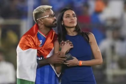 ತ್ರಿವರ್ಣ ಧ್ವಜ ಸುತ್ತಿಕೊಂಡು ಅಶ್ಲೀಲ ವರ್ತನೆ: ಪಾಂಡ್ಯ ವಿರುದ್ದ ದೂರು ದಾಖಲು