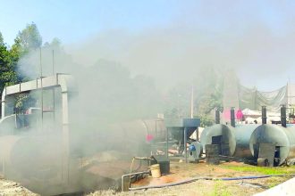 ಡಾಂಬರು ತಯಾರಿಕಾ ಘಟಕ ತೆರವಿಗೆ ಸಿ.ಎನ್.ಹೊಸೂರು ಗ್ರಾಮಸ್ಥರ ಒತ್ತಾಯ