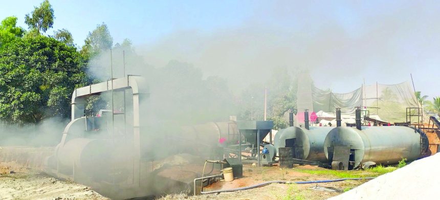 ಡಾಂಬರು ತಯಾರಿಕಾ ಘಟಕ ತೆರವಿಗೆ ಸಿ.ಎನ್.ಹೊಸೂರು ಗ್ರಾಮಸ್ಥರ ಒತ್ತಾಯ