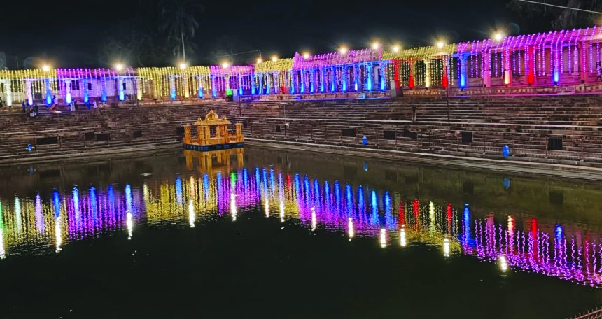 ಚಲುವನಾರಾಯಣ ಸ್ವಾಮಿಯ ವೈರಮುಡಿ ಕಿರೀಟಧಾರಣೆಗಾಗಿ ಮೇಲುಕೋಟೆ ಸಜ್ಜು