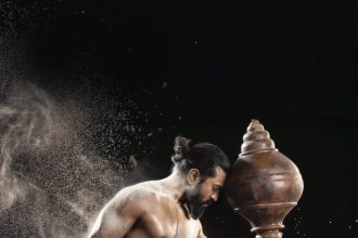 ರಾಮ್ ಚರಣ್ ಬರ್ತಡೇಗೆ ಪೆದ್ದಿ ಗ್ಲಿಂಪ್ಸ್ ರಿಲೀಸ್.. ಪೈಲ್ವಾನ್ ಅವತಾರದಲ್ಲಿ ಗ್ಲೋಬಲ್ ಸ್ಟಾರ್