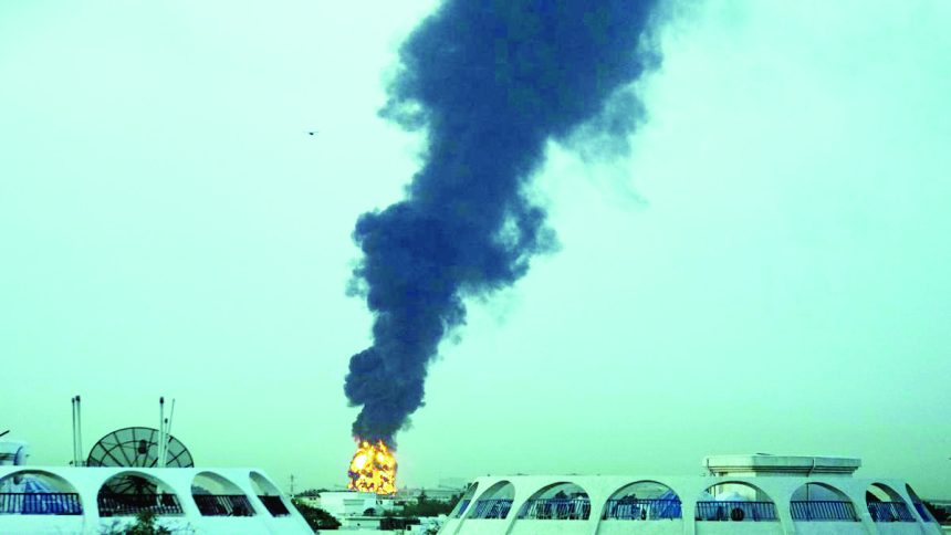 ೧೪ನೇ ದಿನಕ್ಕೆ ಕಾಲಿಟ್ಟ ಇರಾನ್-ಇಸ್ರೇಲ್ ಯುದ್ಧ ಇರಾನ್‌ನ ೨೦೦ಕ್ಕೂ ಹೆಚ್ಚು ಮಿಲಿಟರಿ ನೆಲೆಗಳ ಮೇಲೆ ಇಸ್ರೇಲ್ ದಾಳಿ