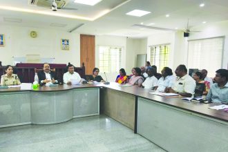 ಜಿಲ್ಲೆಯಲ್ಲಿ ಗ್ಯಾಸ್, ಅಗತ್ಯ ವಸ್ತುಗಳ ಅಭಾವ ಸೃಷ್ಟಿಸದಂತೆ ವರ್ತಕರಿಗೆ ಮನವಿ