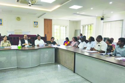 ಜಿಲ್ಲೆಯಲ್ಲಿ ಗ್ಯಾಸ್, ಅಗತ್ಯ ವಸ್ತುಗಳ ಅಭಾವ ಸೃಷ್ಟಿಸದಂತೆ ವರ್ತಕರಿಗೆ ಮನವಿ