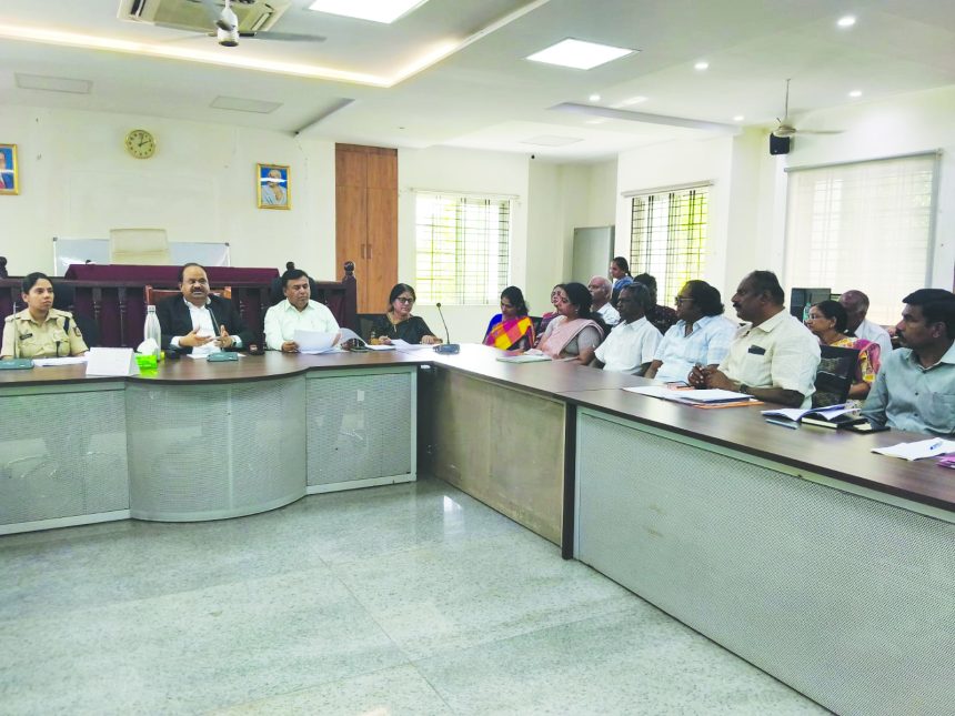 ಜಿಲ್ಲೆಯಲ್ಲಿ ಗ್ಯಾಸ್, ಅಗತ್ಯ ವಸ್ತುಗಳ ಅಭಾವ ಸೃಷ್ಟಿಸದಂತೆ ವರ್ತಕರಿಗೆ ಮನವಿ