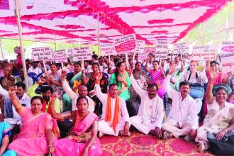 ಎಸ್‌ಸಿಗೆ ಸೇರಿಸುವಂತೆ ಒತ್ತಾಯಿಸಿ ಪ್ರತಿಭಟನೆ