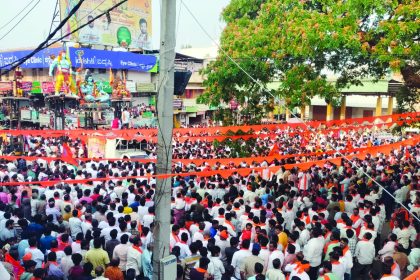 ದೊಡ್ಡಬಳ್ಳಾಪುರದಲ್ಲಿ ಭಾನುವಾರ ನಡೆದ ಶೋಭಾಯಾತ್ರೆ