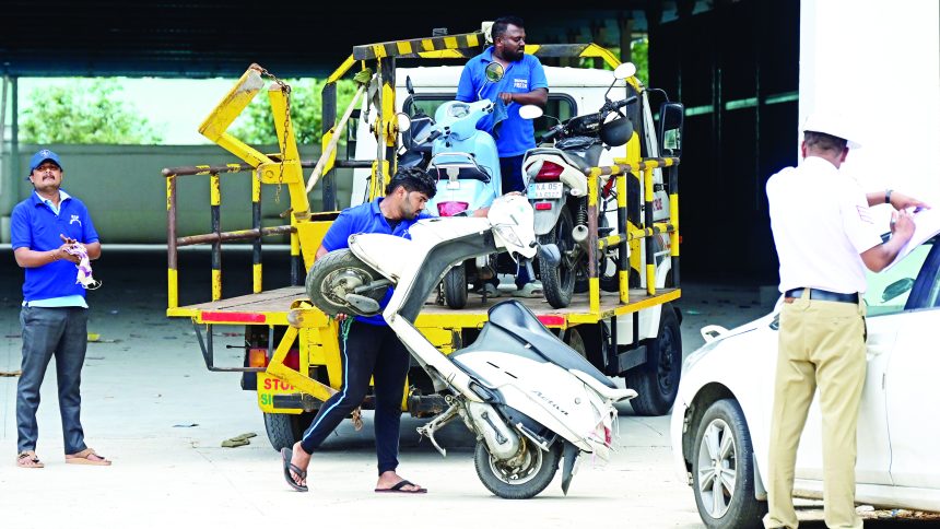 ಮತ್ತೆ ಟೋಯಿಂಗ್ ಜಾರಿಗೆ ವಾಹನ ಸಂಚಾರ ದಟ್ಟಣೆ, ನೋ ಪಾರ್ಕಿಂಗ್ ಸ್ಥಳಗಳಲ್ಲಿ ವಾಹನ ನಿಲ್ಲಿಸಿದರೆ ಕಠಿಣ ಕ್ರಮ