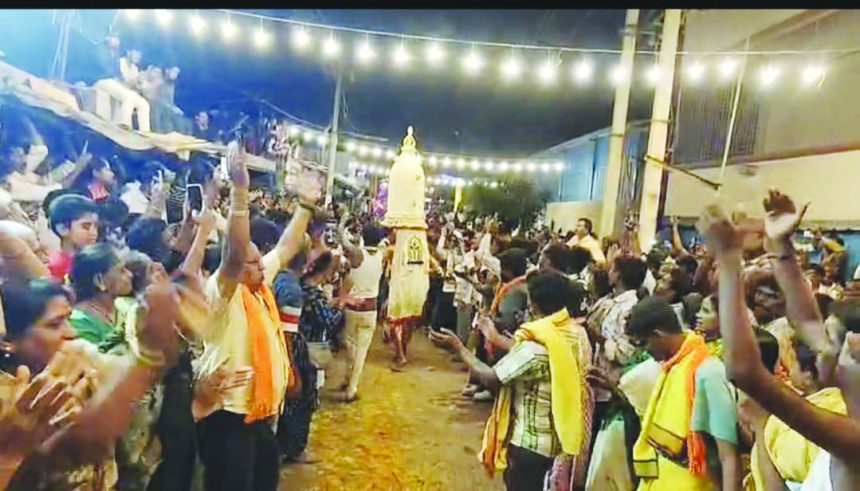 ಅದ್ಧೂರಿ ಶ್ರೀ ಜಾಲಾರಿ ಗಂಗಮಾಂಭ ಕರಗ ಮಹೋತ್ಸವ