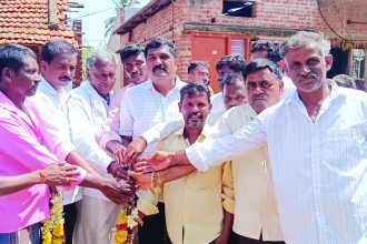 ರಸ್ತೆ, ಚರಂಡಿ ಅಭಿವೃದ್ಧಿ ಕಾಮಗಾರಿಗೆ ಶಾಸಕ ಹೆಚ್.ಟಿ.ಮಂಜು ಚಾಲನೆ