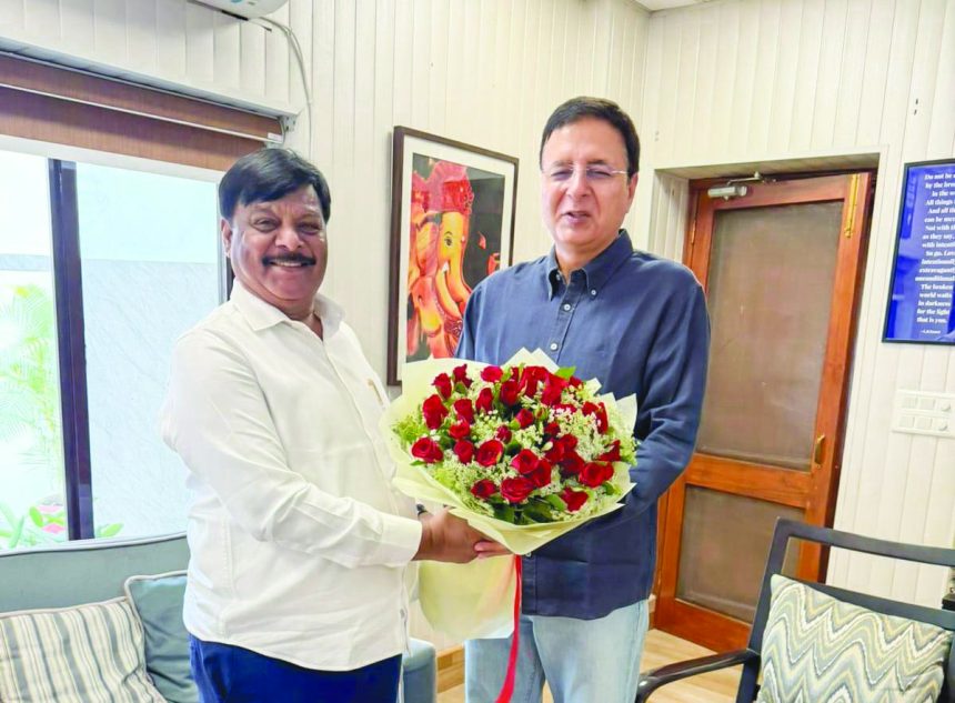 ಕಾಂಗ್ರೆಸ್ ಮುಖಂಡ ಹಾಗೂ ಸಮಾಜ ಕಲ್ಯಾಣ ಸಚಿವ ಹೆಚ್. ಸಿ. ಮಹದೇವಪ್ಪ ಇಂದು ದೆಹಲಿಯಲ್ಲಿ