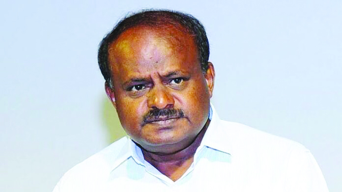 ಸಂಸತ್ ಆವರಣದಲ್ಲಿ ಬಸವ ಜಯಂತಿ ಜಗಜ್ಯೋತಿ ಬಸವೇಶ್ವರರಿಗೆ ಪುಷ್ಪ ನಮನ ಅರ್ಪಿಸಿದ ಹೆಚ್.ಡಿ. ಕುಮಾರಸ್ವಾಮಿ ಕೇಂದ್ರ ಸಚಿವರಾದ ಕಿರಣ್ ರಿಜ್ಜು, ವಿ.ಸೋಮಣ್ಣ ಅವರೊಂದಿಗೆ ಭಾಗಿ