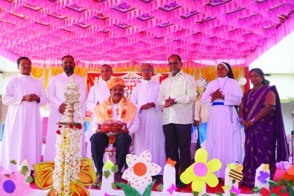 ಶಿಕ್ಷಣ ಮತ್ತು ಜ್ಞಾನವನ್ನು ನೀಡಿ ಎಲ್ಲರೂ ಸಮಾಜದ ಮುಖ್ಯ ವಾಹಿನಿಗೆ ಬರಲು ಕ್ರೈಸ್ತ ಮಿಷಿನರಿಗಳ ಪಾತ್ರ ಅನನ್ಯ: ಡಾ.ಕುಮಾರ್ ಕೊಪ್ಪ