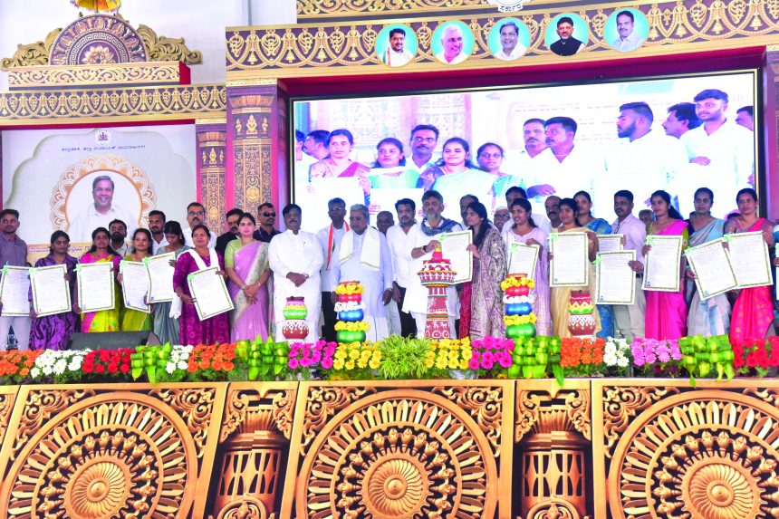 ಗುಂಡ್ಲುಪೇಟೆ ತಾಲ್ಲೂಕಿನ 110 ಕೆರೆಗಳಿಗೆ ನೀರು ತುಂಬಿಸುವ ಯೋಜನೆಗೆ ಸಿಎಂ ಸಿದ್ದರಾಮಯ್ಯ ಚಾಲನೆ: ಕ್ಷೇತ್ರ ಅಭಿವೃದ್ಧಿಗೆ ವಿಶೇಷ ಆದ್ಯತೆ