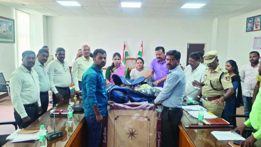 ತ್ವರಿತವಾಗಿ ಕ್ರೀಡಾ ಕಾಮಗಾರಿ ಪ್ರಾರಂಭಿಸಿ: ಶ್ರೀರೂಪ