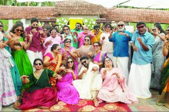 ಮೊದಲ ಹಾಡಿನಲ್ಲಿ ಪಿಚ್ಚರ್ ಮೋಡಿ