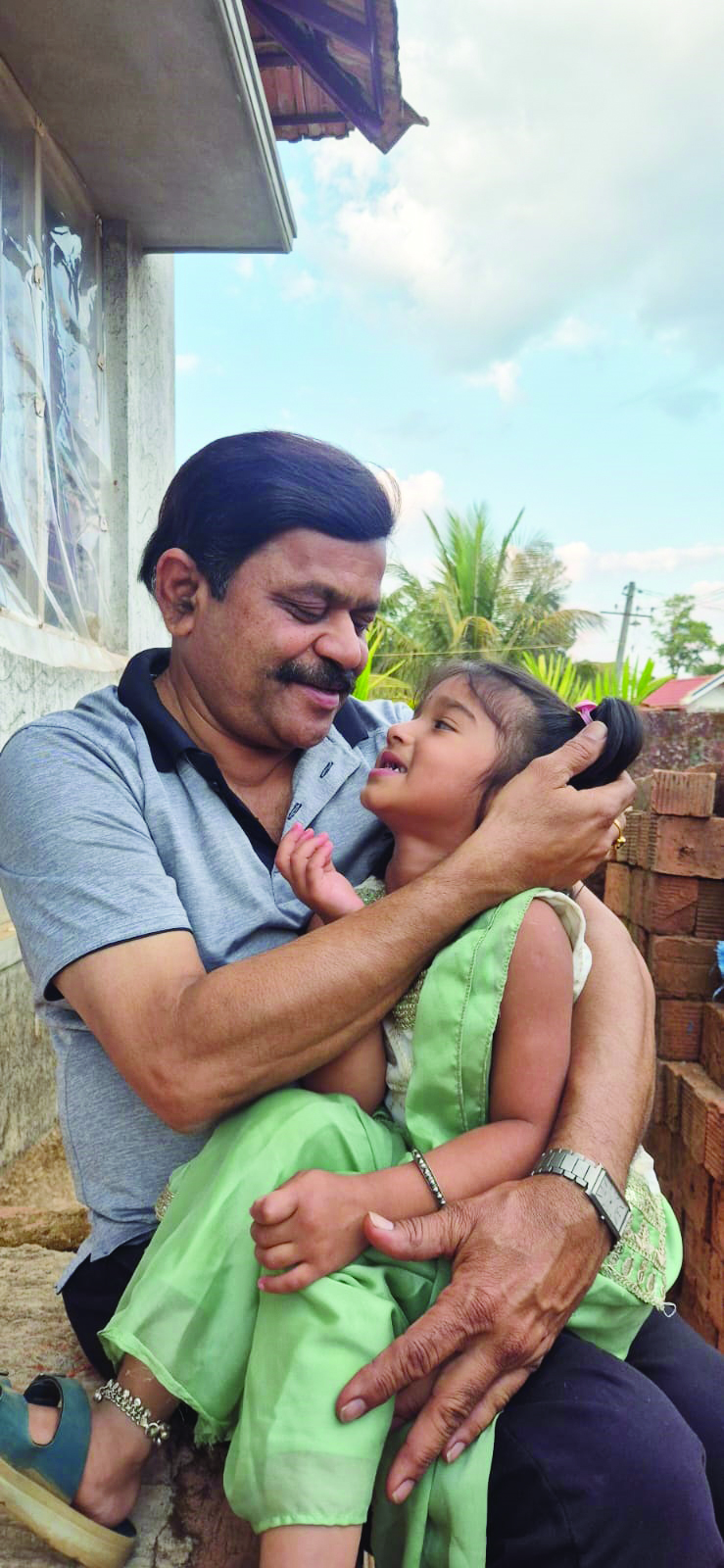 ವಿವಾದಕ್ಕೆ ಸಿಲುಕಿದ ತಿಕ್ಲುರಾಮ ಶೀರ್ಷಿಕೆ